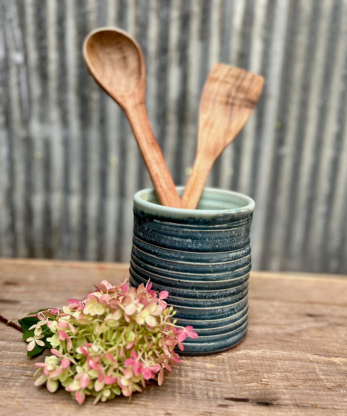 Deep Lake Utensil Holder