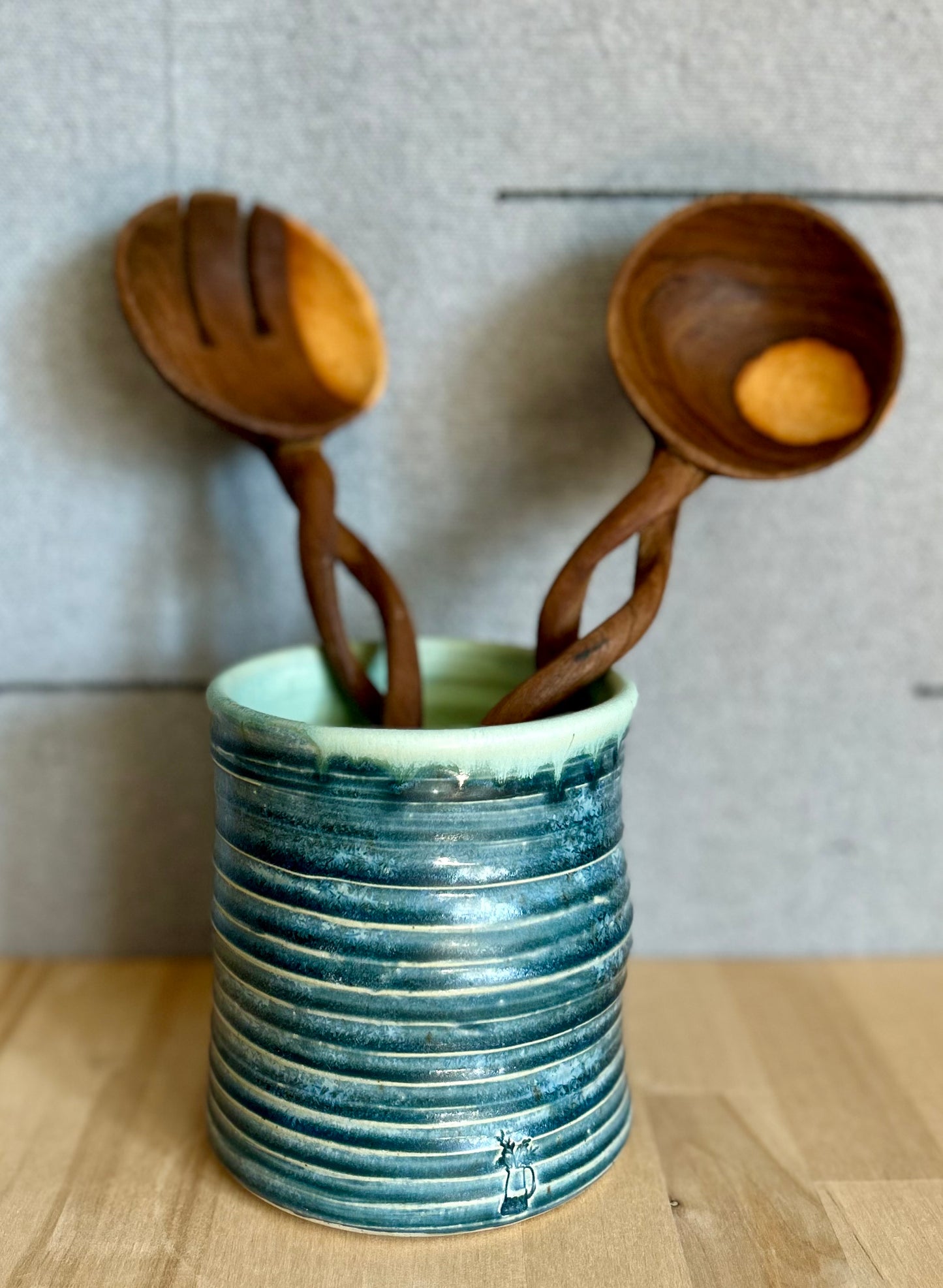 Lake Michigan Utensil Holder