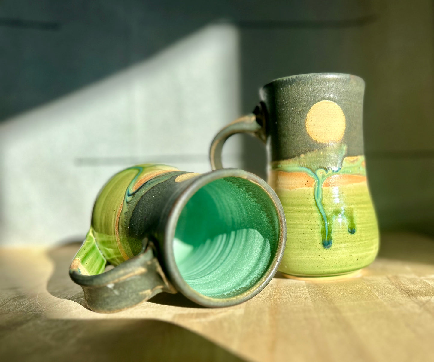 Hourglass Moon Mug Artichoke