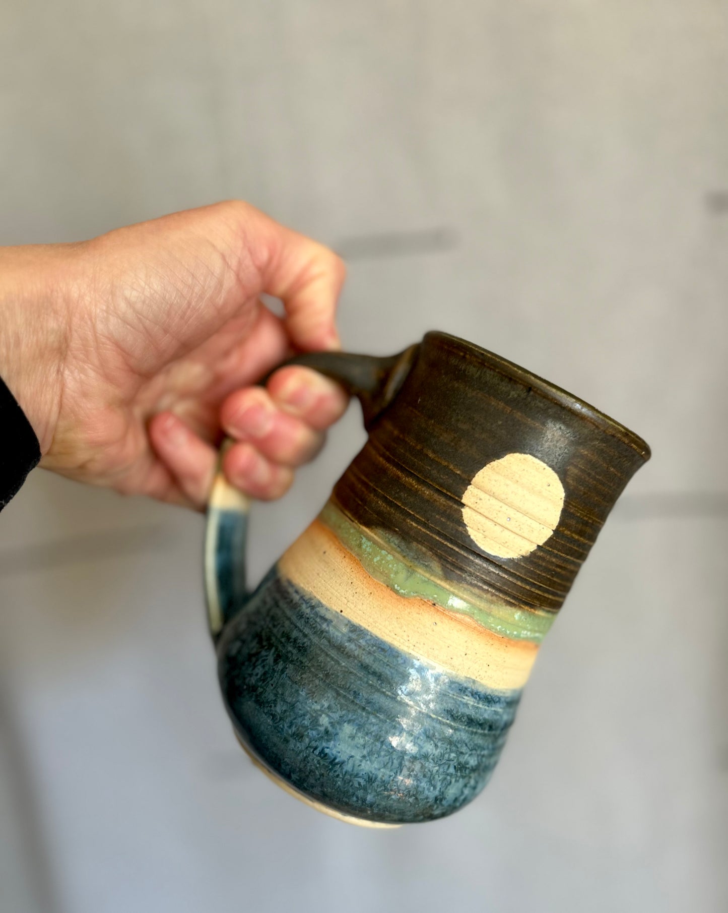 Hourglass Full Moon Mug Blue Ice
