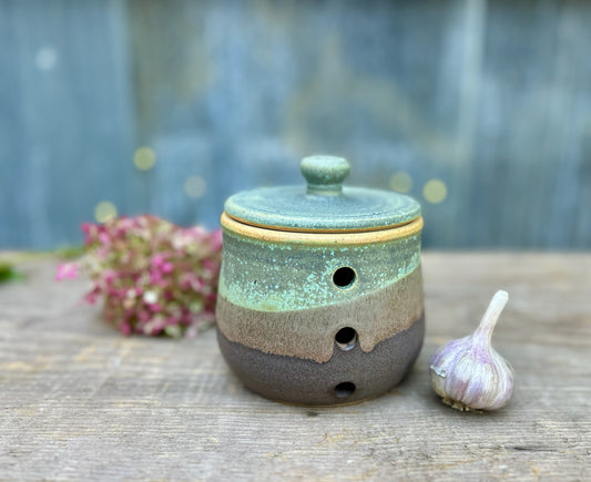 Lichen & Mulberry Garlic Storage Jar