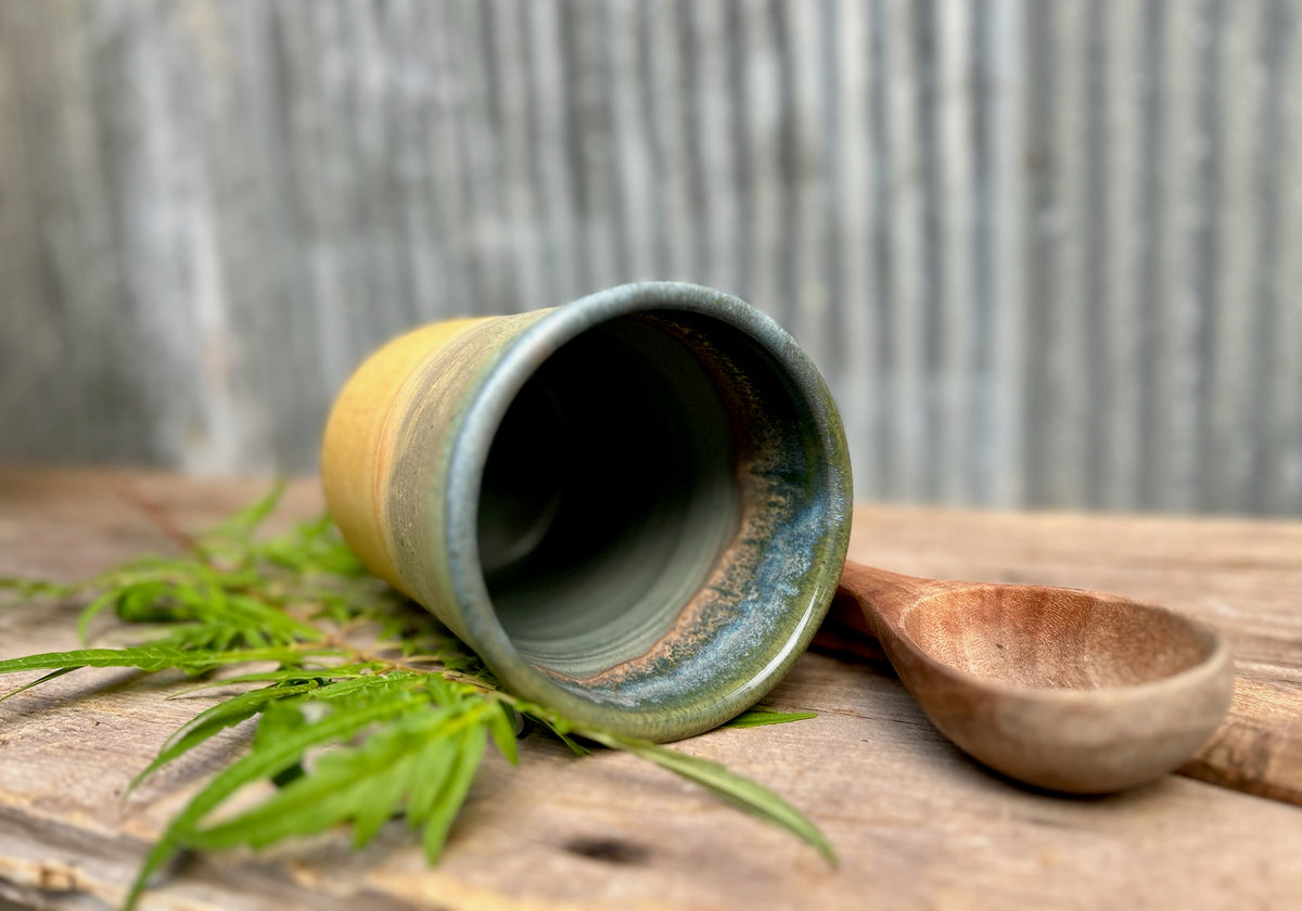 Grassy Maple Utensil Holder