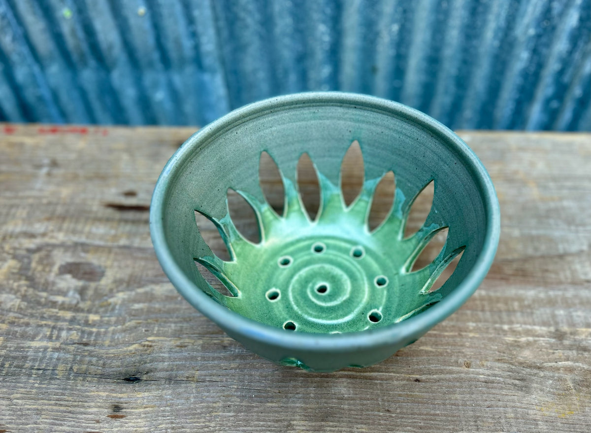 Mossy Slate Colander Bowl