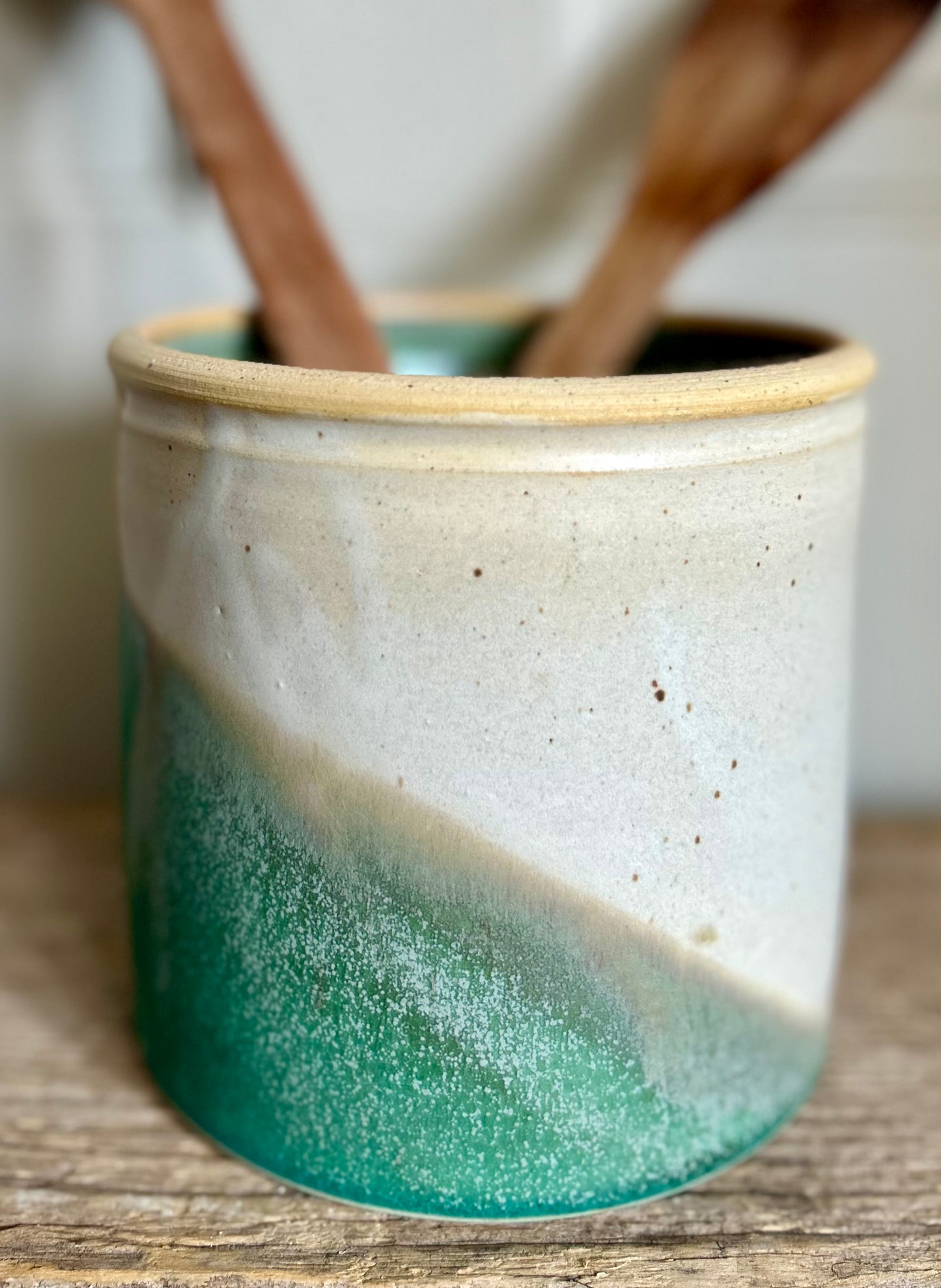 Peninsula Utensil Holder