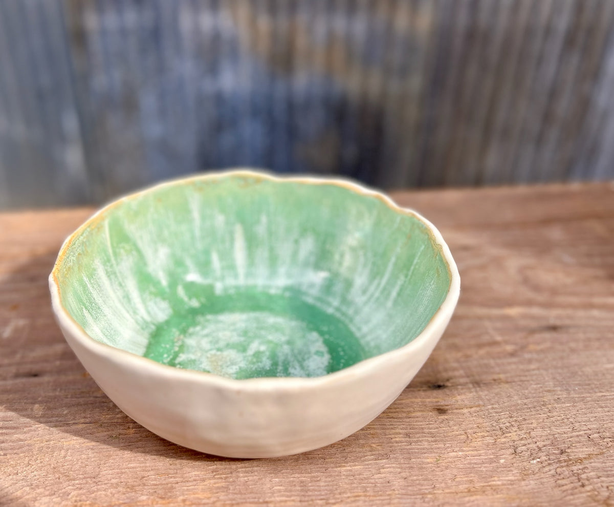 Ivy & Alabaster Serving Bowl