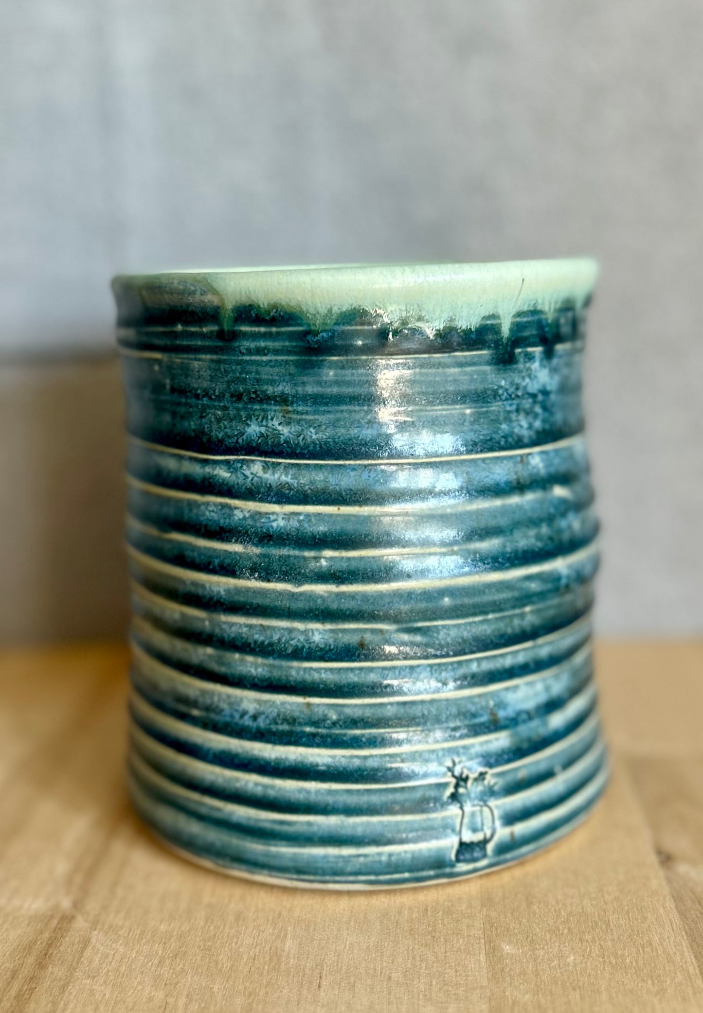 Lake Michigan Utensil Holder